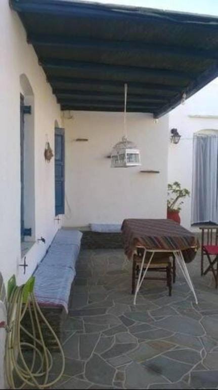 Traditional apartment In The Center Of Artemonas, Sifnos Apartment in Milos