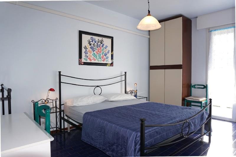Great Apartment with Terrace in Fantastic Location Apartment in Porto Santa Margherita