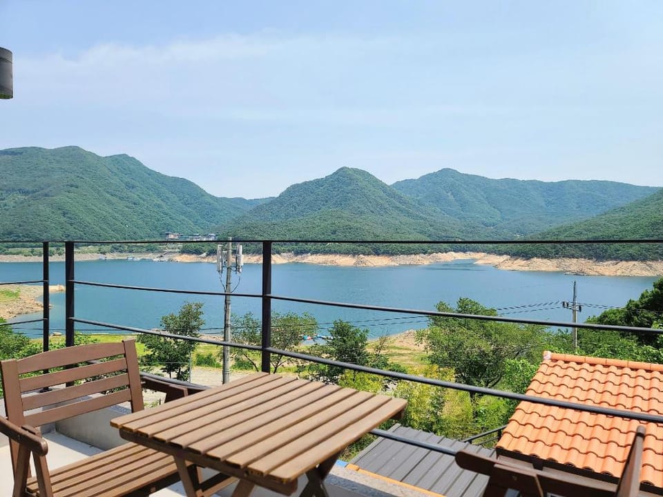 Chungju Nangman Sketch Pension Bed and Breakfast in South Korea