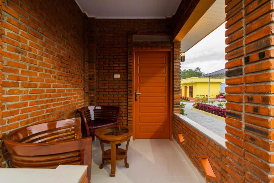 RedDoorz @ Aldos Villa Silangit Hotel in Indonesia