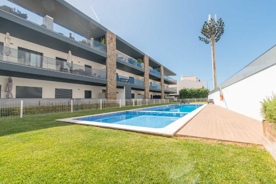 Entire house - 800m from the boat to Praia das Cabanas, with Pool, Terrace, Wifi and aircon Apartment in Cabanas de Tavira