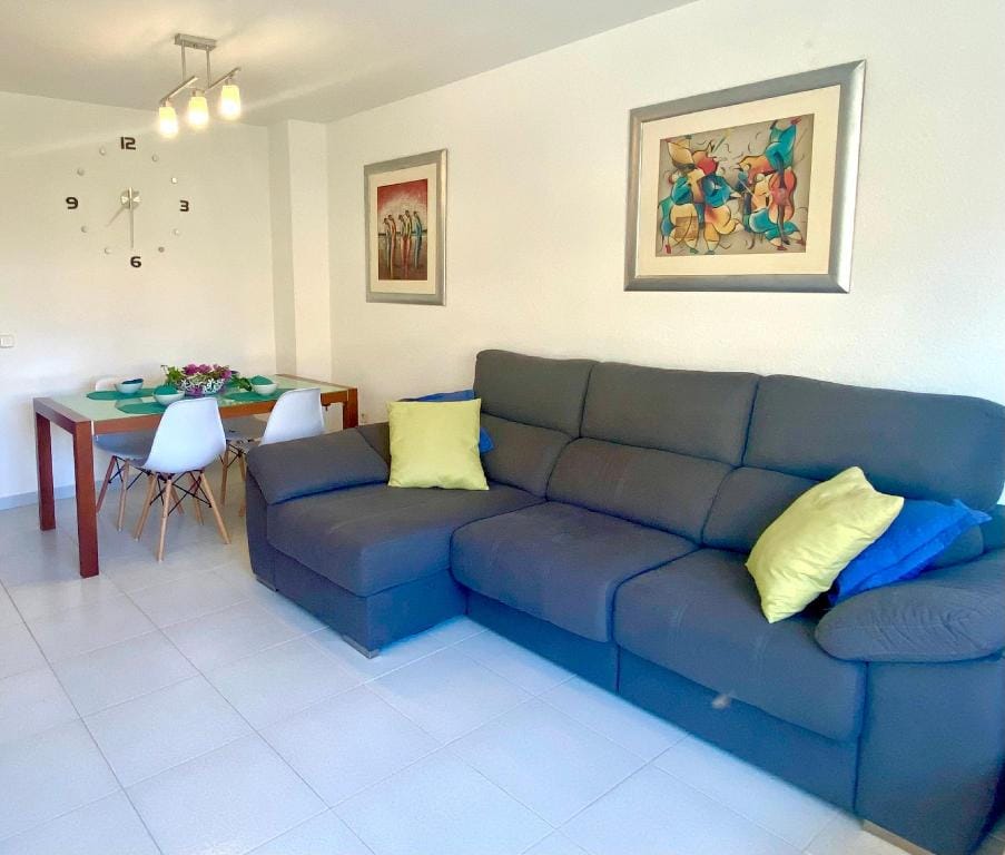 Beautiful And Bright Apartment In Calafell, Apartment in Calafell