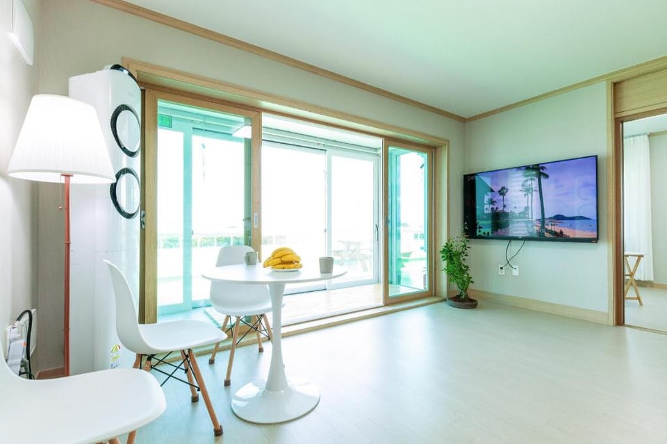 Jeju samdalbada hyang Bed and Breakfast in South Korea