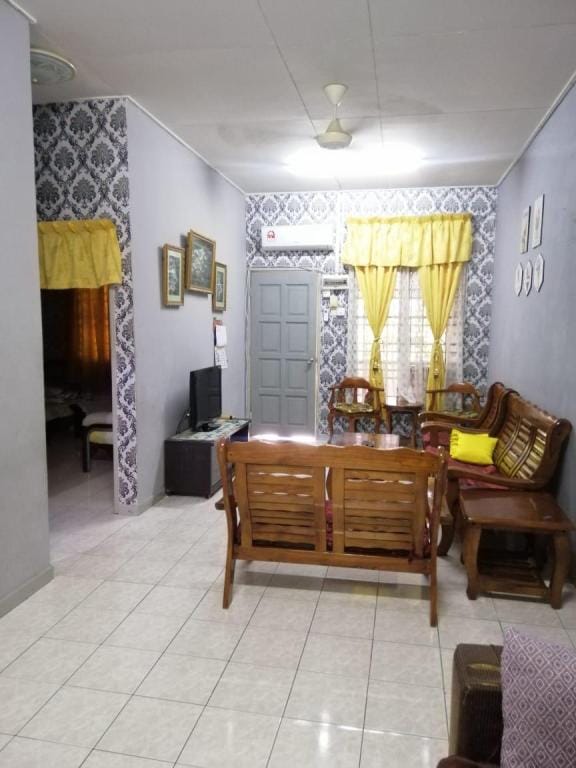 HOMESTAY TAMAN PERPADUAN Vacation rental in Ipoh