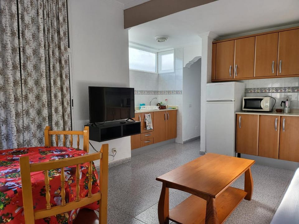 Apt 1 Romantic confort Iguazu  Near Beach WiFi fre Apartment in Puerto Rico de Gran Canaria