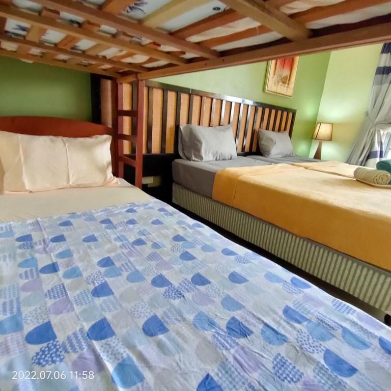 Family studio * Pool view @Gold Coast Morib*1312 Apartment in Selangor, Malaysia