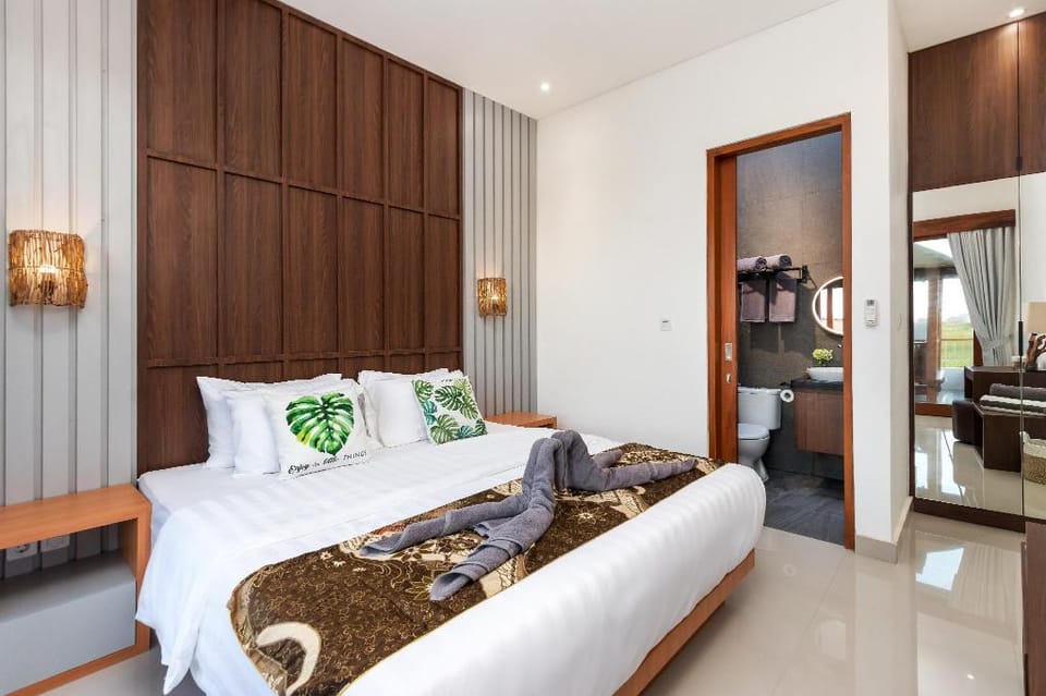 Vin Villa Canggu (3 BR with private pool) Villa in North Kuta