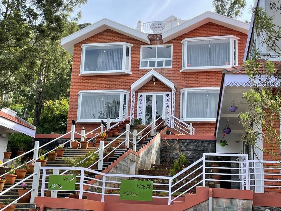 Casa Bonita (House of Beauty) Alma a private Room Apartment in Ooty
