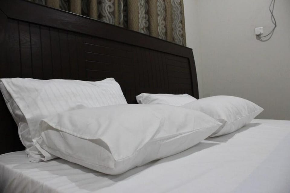 Airport Guest House Only 10 min Away Vacation rental in Islamabad