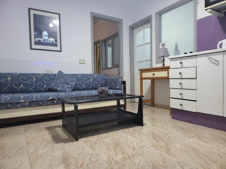 Apt Patronato A WiFi free San Fernando. Apartment in Maspalomas