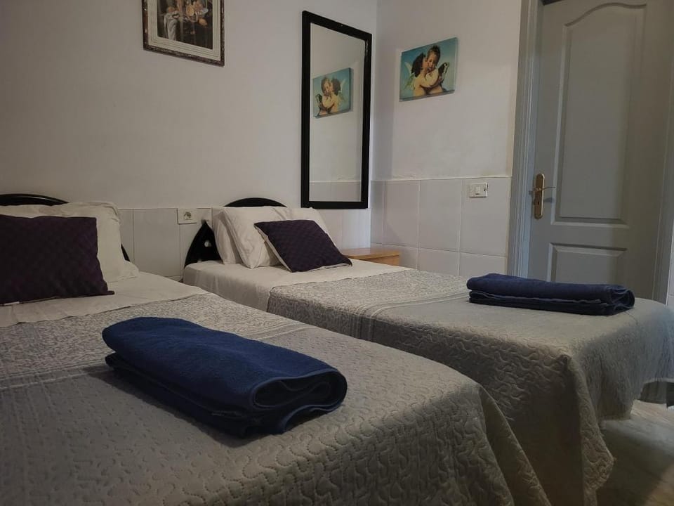 Apt Patronato A WiFi free San Fernando. Apartment in Maspalomas