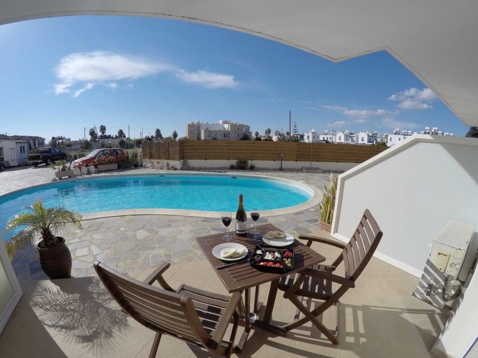 Kato Paphos Suites, GF Studio Apartment with Pool Apartment in Paphos