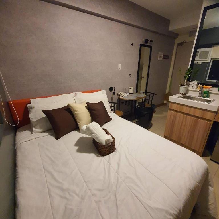 CONDOTEL FOR LOVELY COUPLE Apartment in Mandaluyong