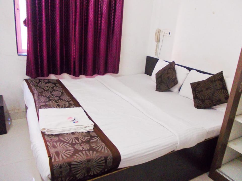 SK Apartment  Villa in Pune