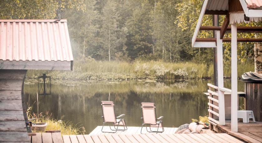 Långforsen Restaurant & Glamping Luxury tent in Norrbotten County, Sweden