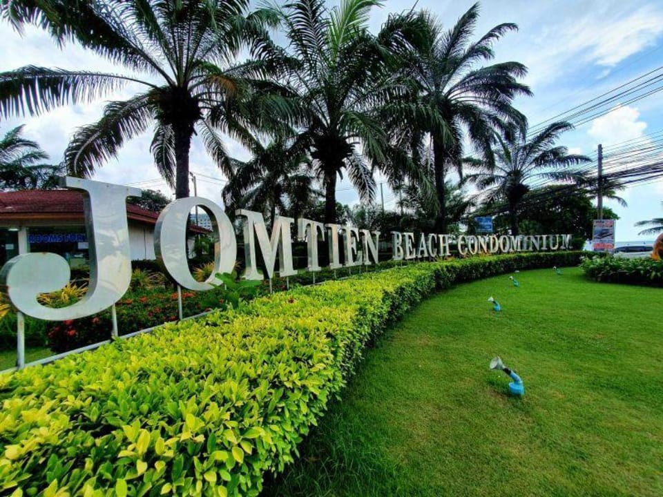Live the beachlife in Jomtien Beach Condo, Pattaya Apartment in Pattaya City