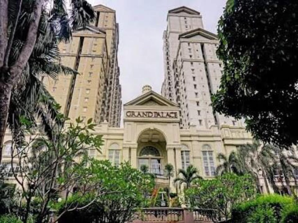 Rental 2 bedroom apartment  with 6 bed &2 bathroom Apartment in Jakarta