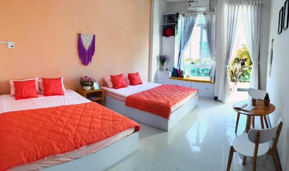 Letters Homestay Lê Duẩn-nguyên căn cách biển 200m Vacation rental in Vietnam