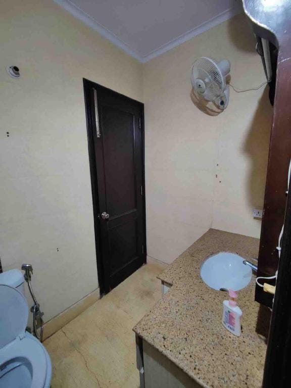 HUGE/SPACIOUS/LOVELY/8BHK Unit/Entire Two floors/ Vacation rental in New Delhi