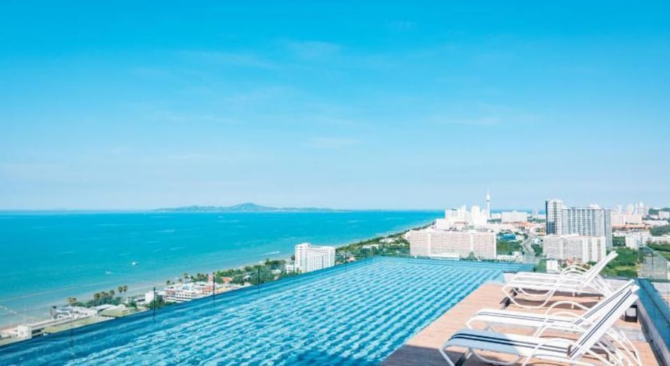 Jomtien Beach Apartments Apartment in Pattaya City