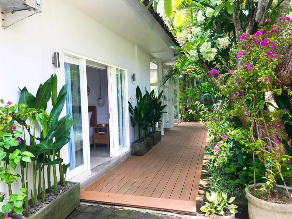 Mediterranean style 3BR villa & pool in Seminyak Villa in Kuta