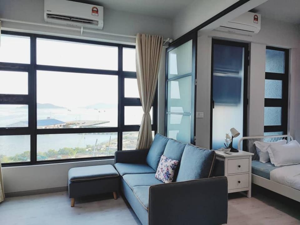 Lovely Seaview Condo @ Jesselton Quay Vacation rental in Kota Kinabalu