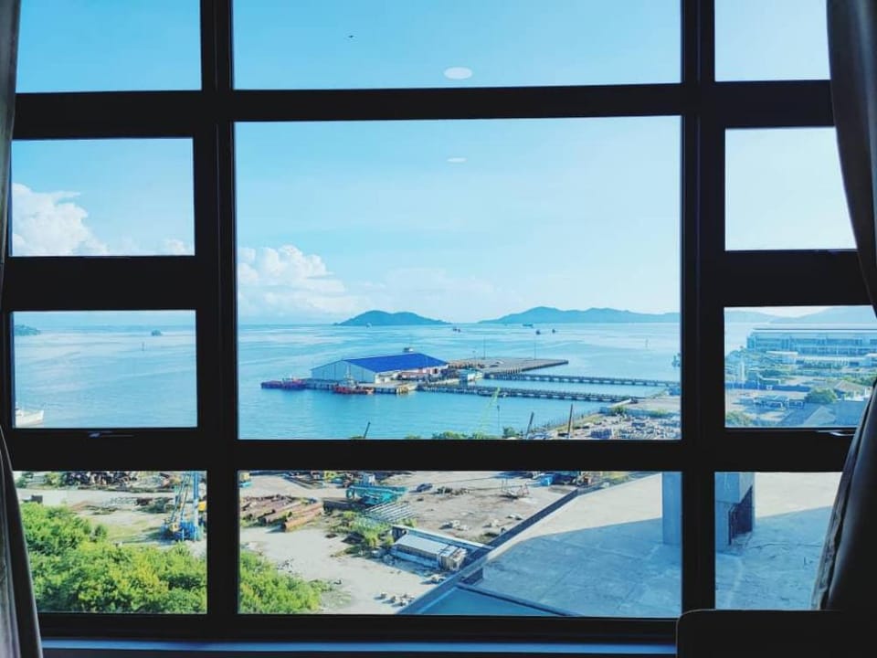 Lovely Seaview Condo @ Jesselton Quay Vacation rental in Kota Kinabalu