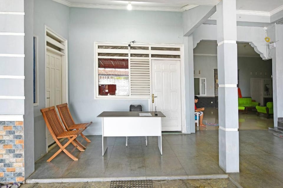 OYO Life 91399 Homestay Trendy Syariah Hotel in Indonesia