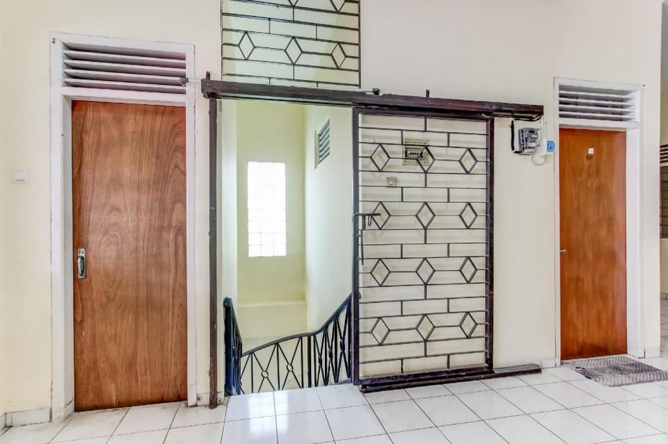 OYO Life 91374 Asia Stay Semarang Syariah Hotel in Indonesia