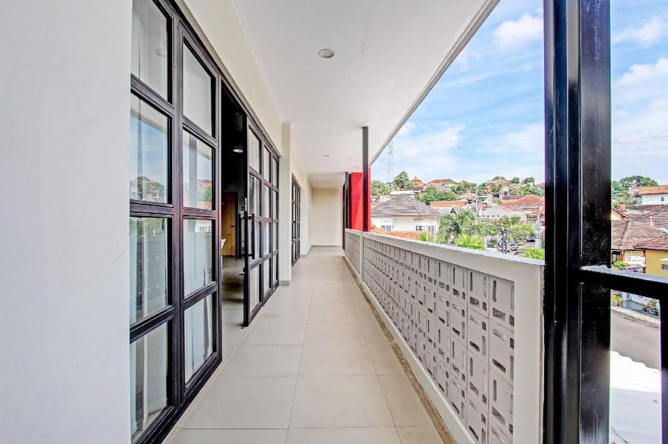 Capital O 91377 Mk Prime Syariah Hotel in Indonesia
