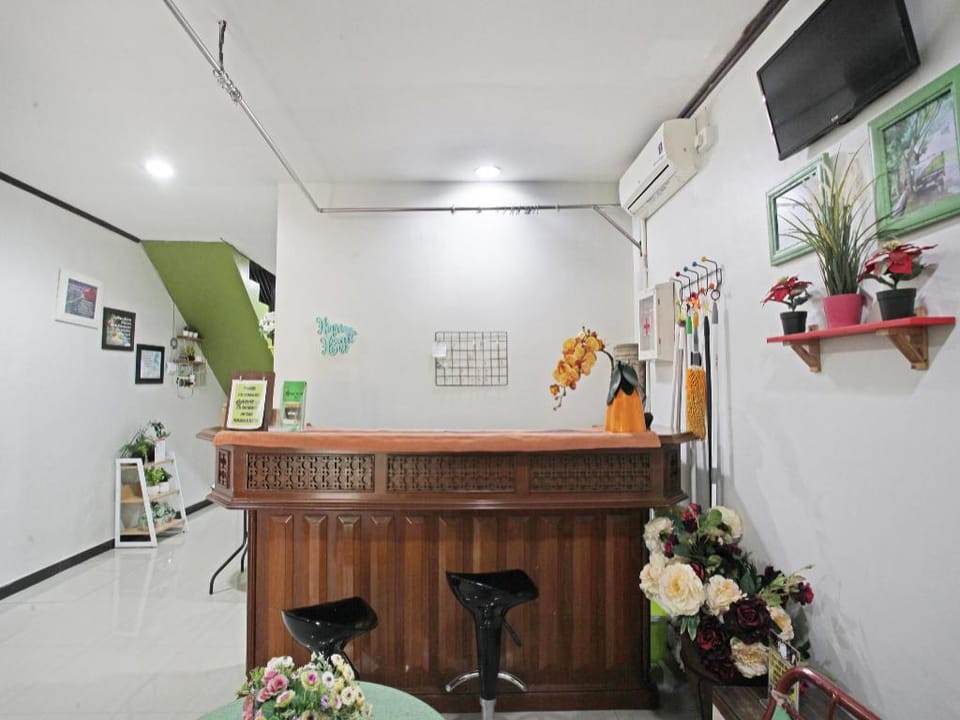 OYO 91378 Noor Inn Syariah Hotel in West Java
