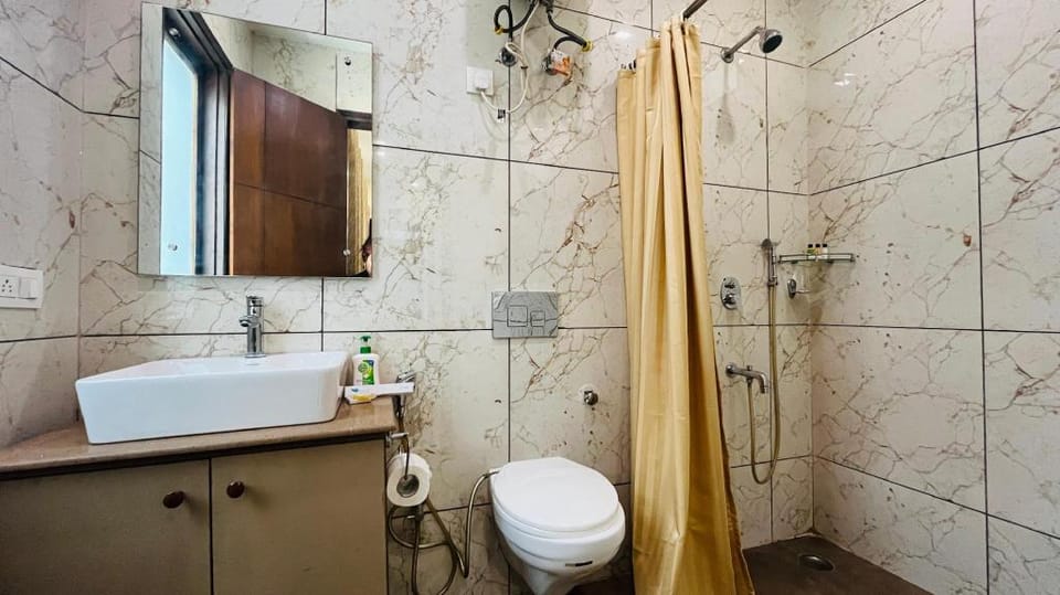 BluO 2BHK @ DLF CyberCity - Balcony, Lift, Parking Apartment in Haryana