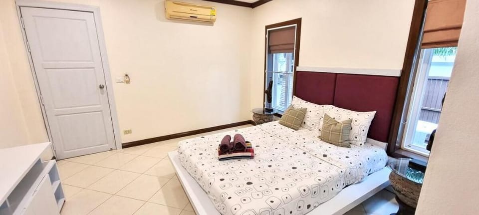 VILLA PRIVATE POOL-3BR-3BTH-6/7 P-Beaches-Animated Villa in Rawai