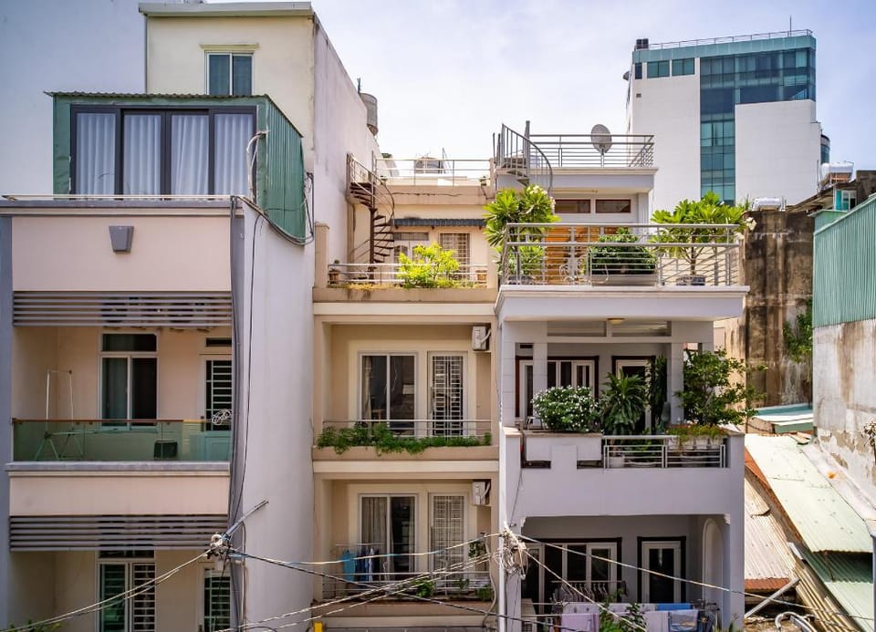 Sunkissed Loft w/BALCONY hidden in ❤ of Saigonese Apartment in Ho Chi Minh City