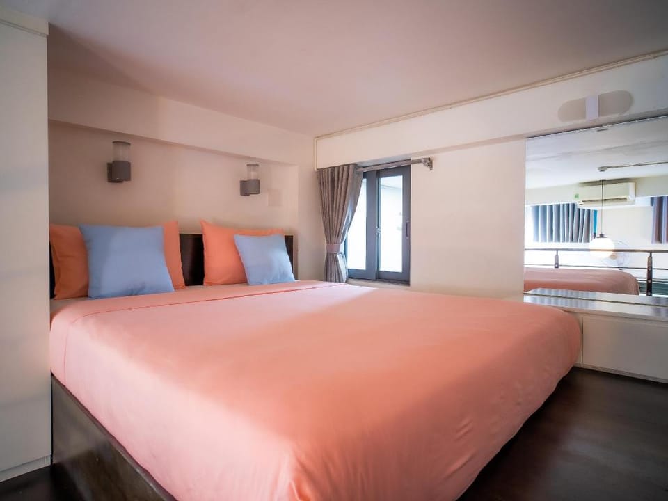 Artistic Loft ❆ hidden in the ❤ of Saigonese Apartment in Ho Chi Minh City