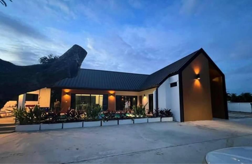 Scale Poolvilla Cha-am Villa in Thailand