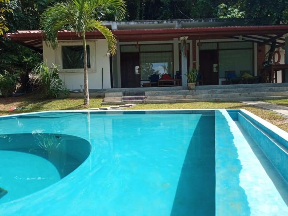 TS2W See More Beach - Design Bungalow Vacation rental in Kamburugamuwa