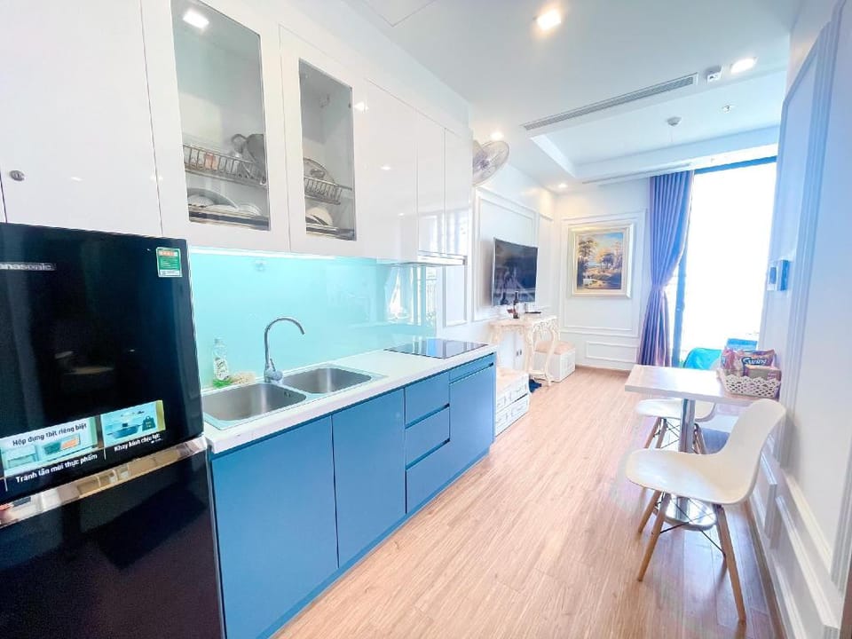 Phòng tiêu chuẩn , Phòng vip(view hồ + đường) Apartment in Laos