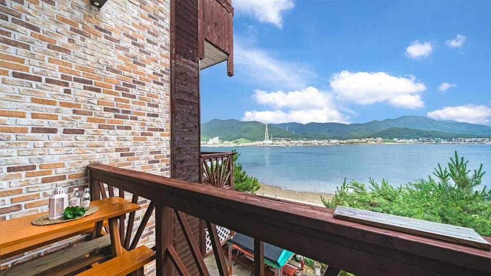 Tongyeong Hwanggeumbada Pension Bed and Breakfast in South Korea