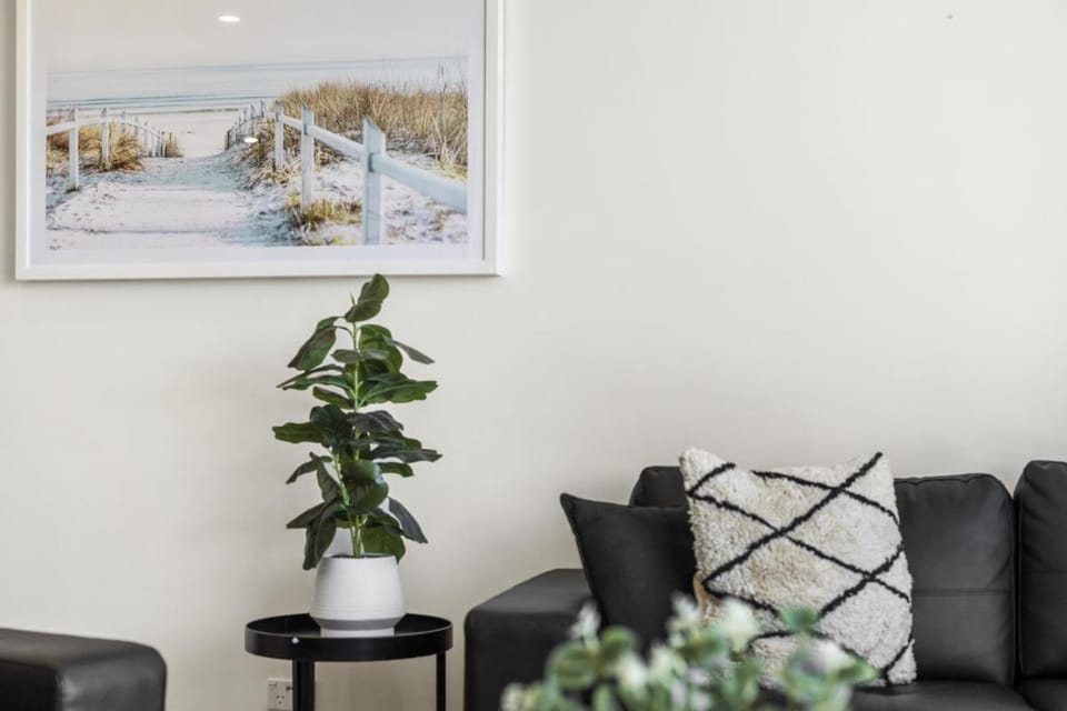 Ruby Apartments - QStay Apartment in Surfers Paradise