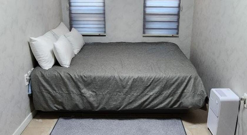 Aewol Coast 34 Bed and Breakfast in South Korea
