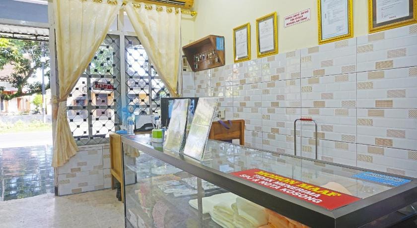 Hotel O Putih Mulia Homestay Syariah Hotel in East Java