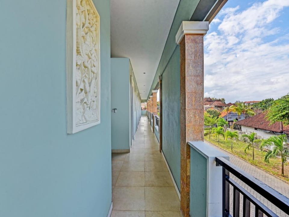 Capital O 91410 Matara Kuta Residence Hotel in Kuta