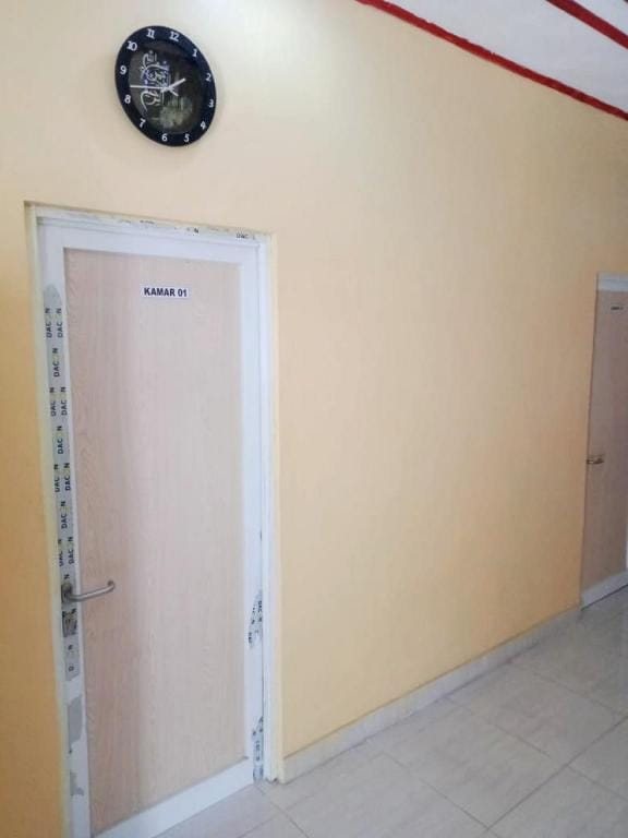 Hotel O Wisma Nadira Near SPBU PT. Trijaya Pugung PENENGAHAN Hotel in Indonesia