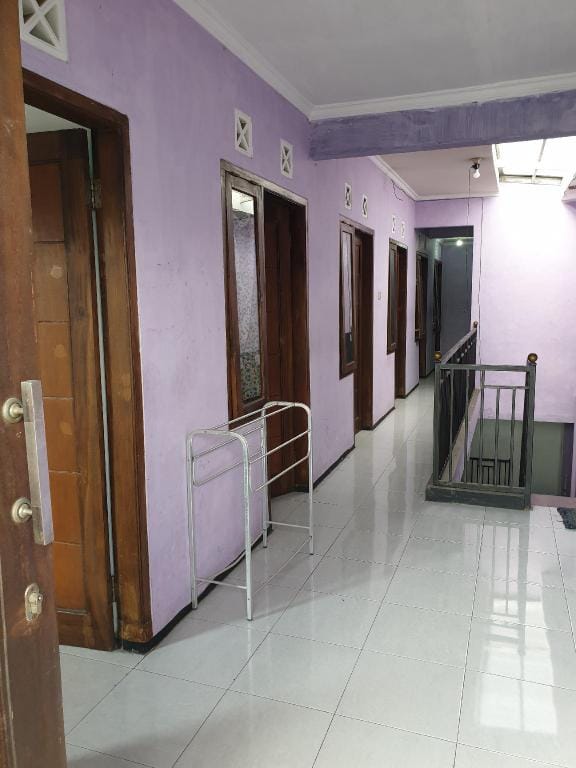 SPOT ON 91401 Almeera Hotel in East Java