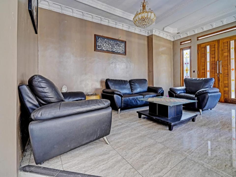 OYO 91389 Anggrek Residence Syariah Hotel in West Java