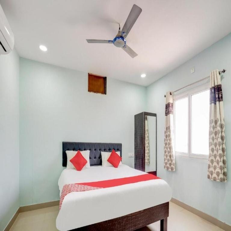 i-ROOMZ Hotel Partha Grand Hotel in Karnataka