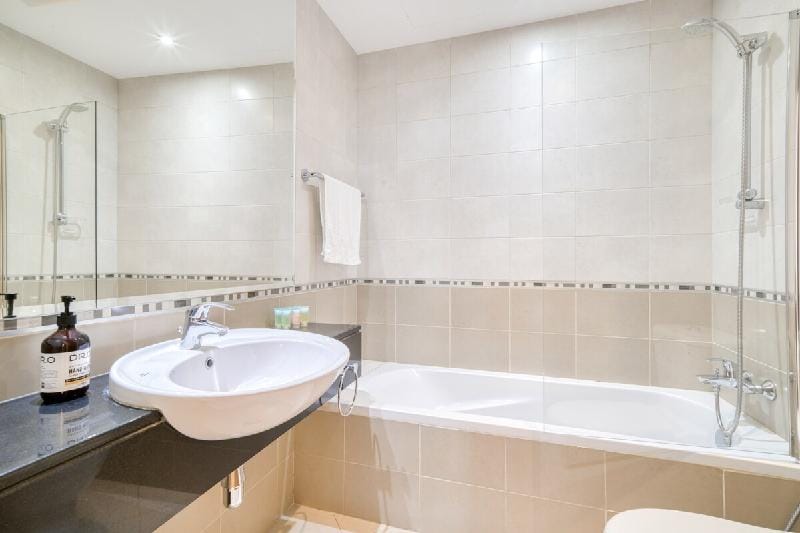 Lovely 3-bedroom unit for rent close to JBR Vacation rental in Dubai