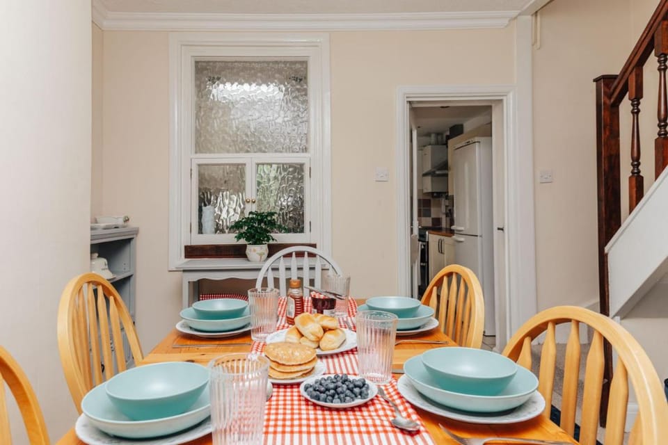 Park End House - Parking, Pet Friendly Vacation rental in Henley-on-Thames