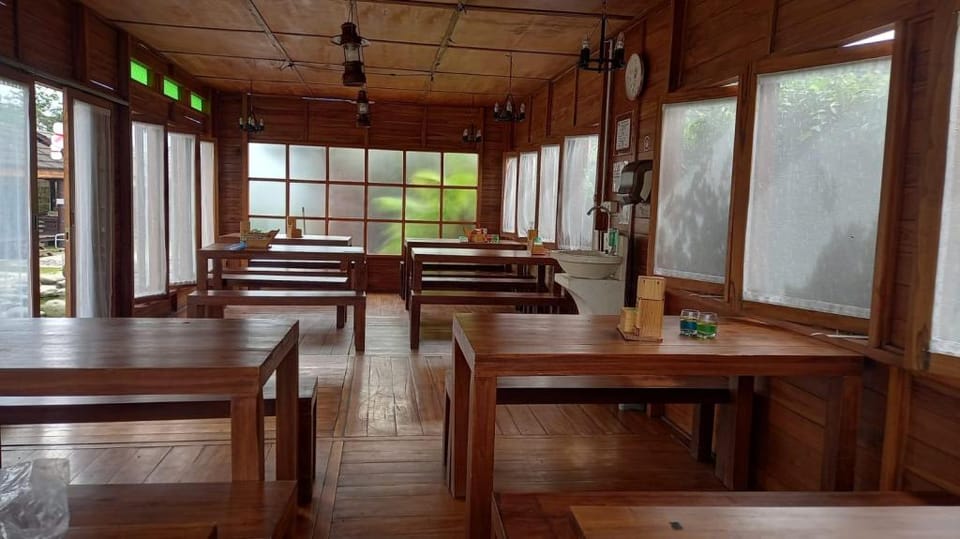 Ranca Bentang Villa & Resto Sunda Hotel in Parongpong